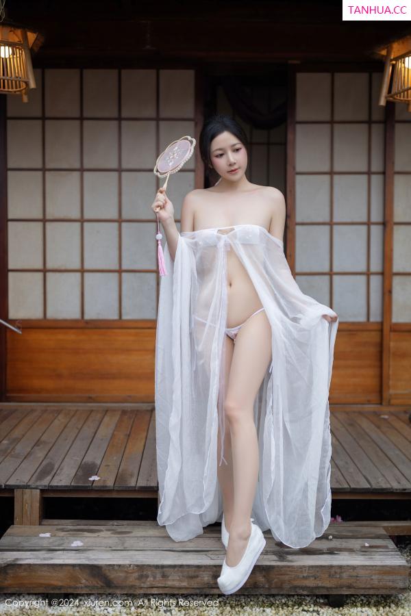 鱼子酱fish  [XiuRen]高清写真图 2024.07.26 No.8927 鱼子酱Fish 美腿性感第12张图片